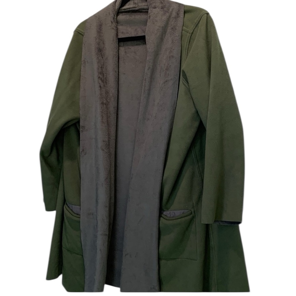 Reversible fleece cardigan one size grey and green outerwear cozy over size